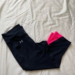Women’s Under Armour Capris Size Medium